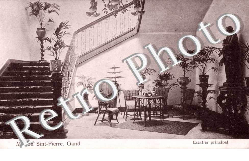 Maison Sint-Pierre  Escalier principal