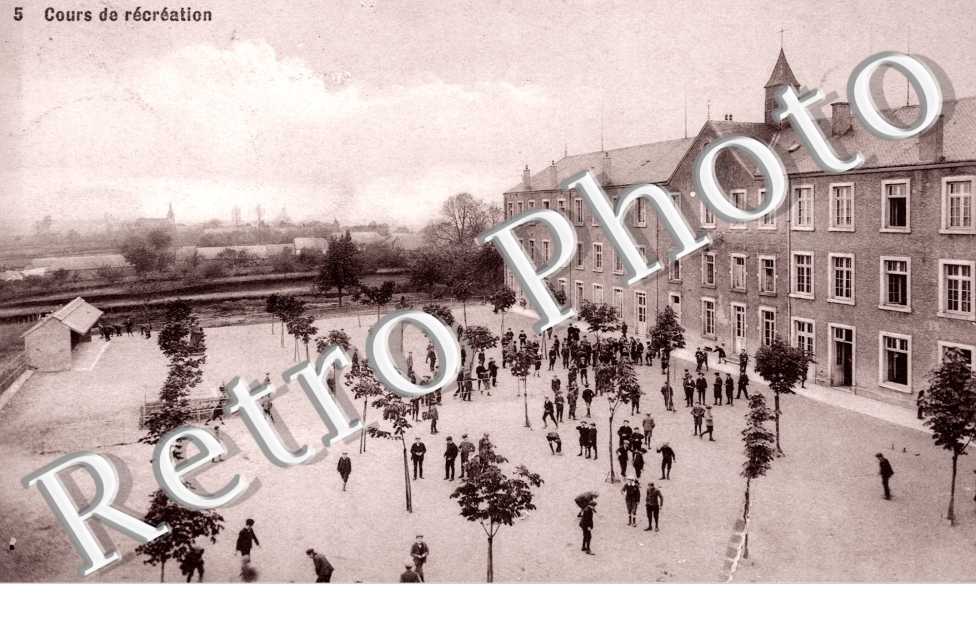 pensionnat des freres Hachy, cour de recreation