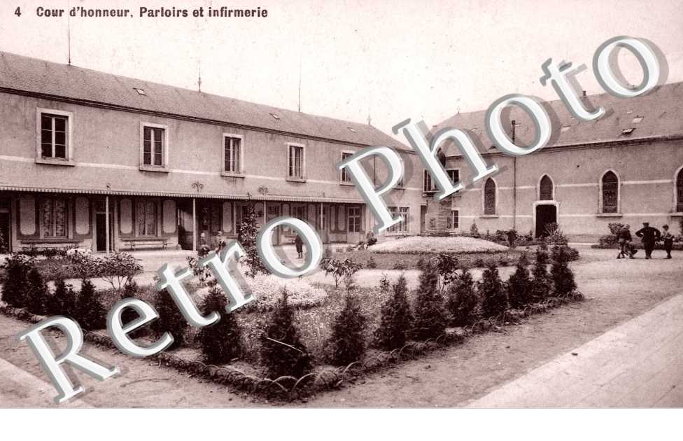 cour d'honneur, parloirs et infirmerie