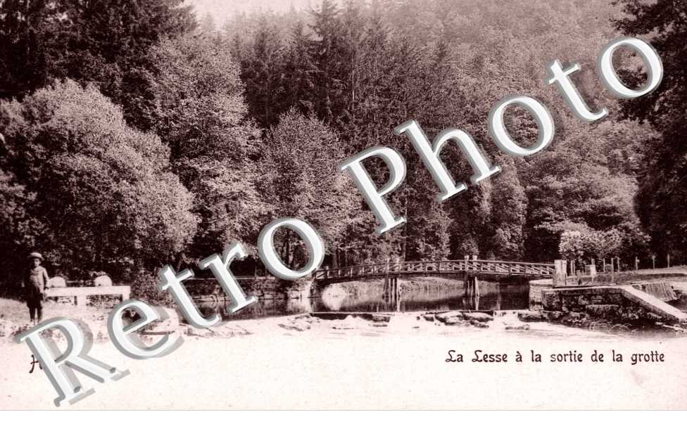 la Lesse a la sortie de la grotte