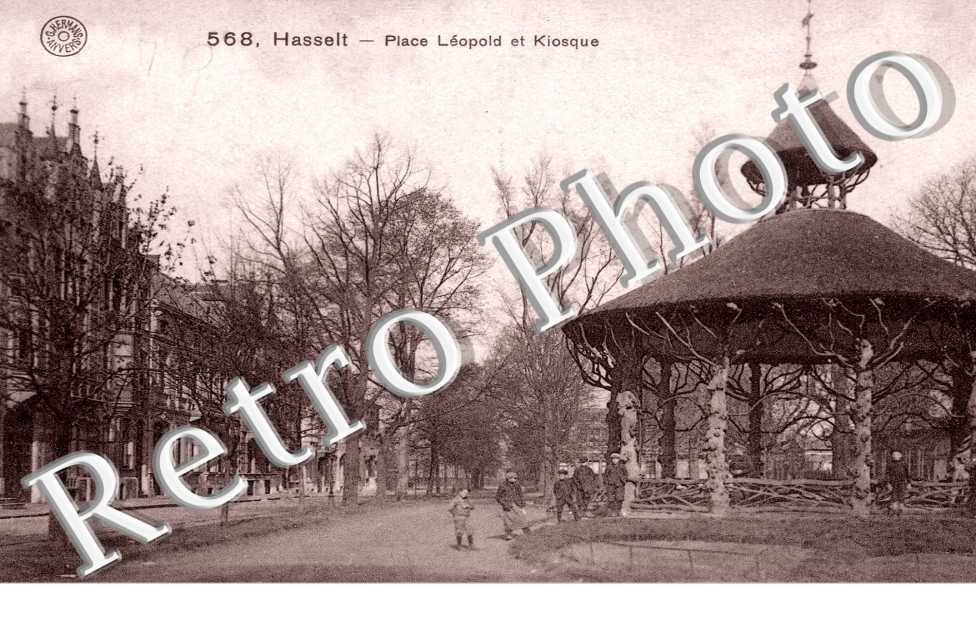 place Leopold et kiosque
