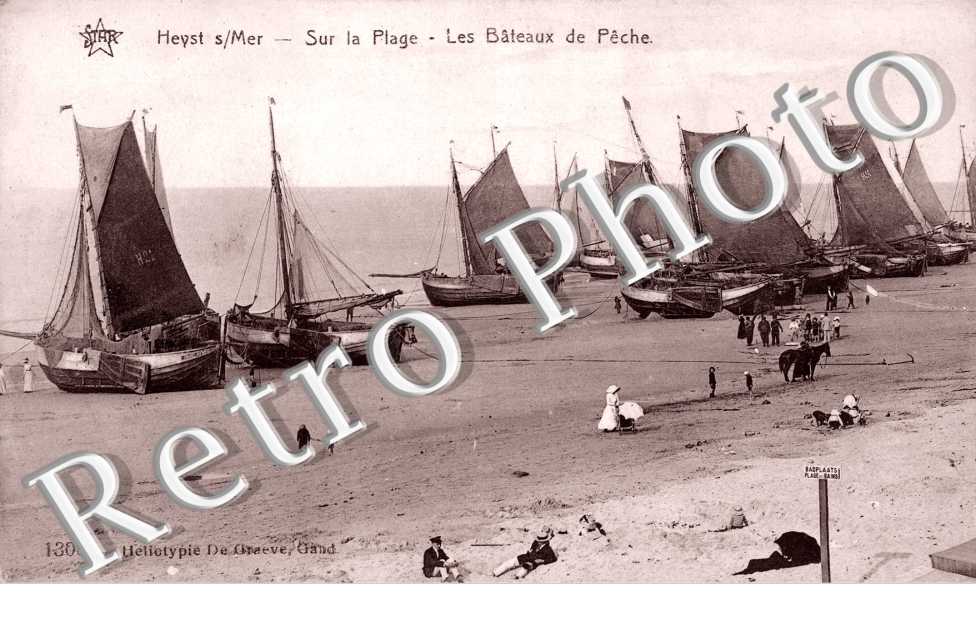 Heyst-sur-Mer, Sur la Plage, les Bateaux de peche