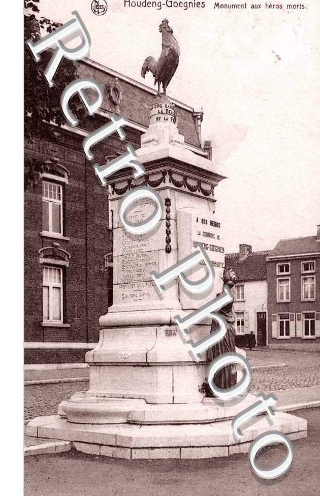 Houdeng Goegnies  Monument aux Heros morts