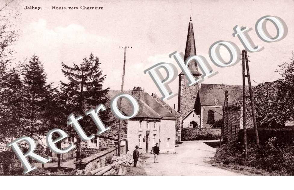 Route vers Charneux et l'Eglise