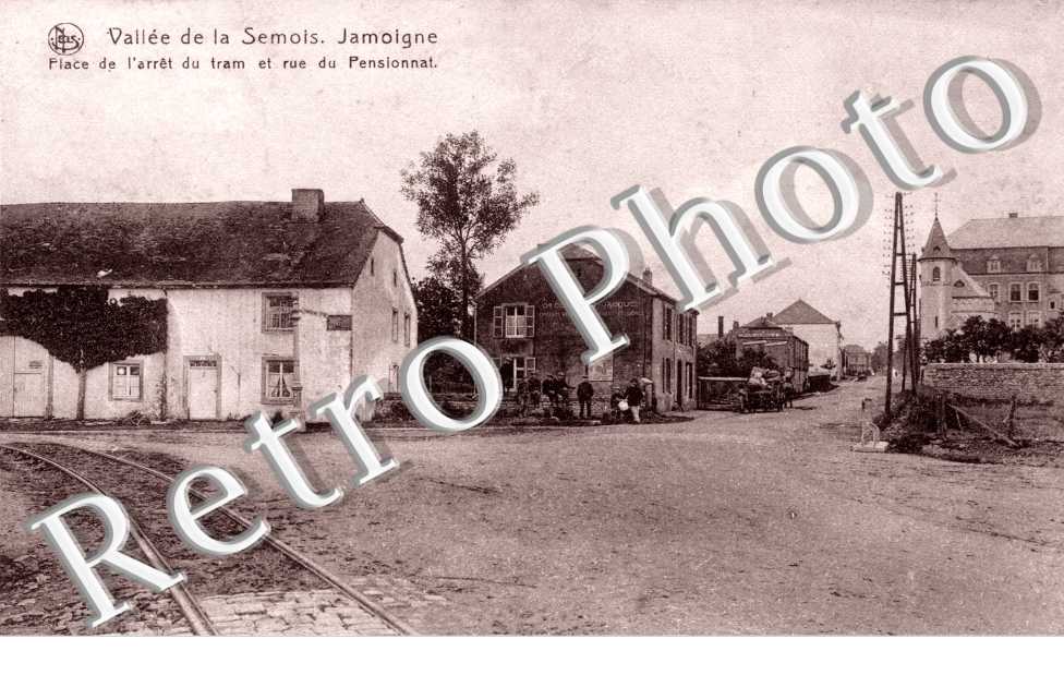 place de l'arret du tram et rue du Pensionnat