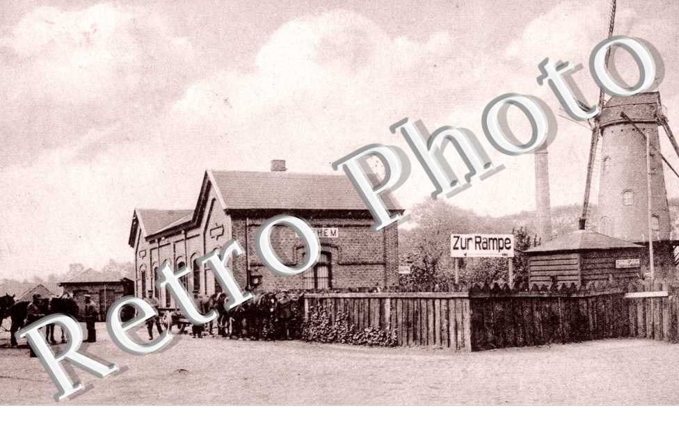 Loppem, La Gare et le Moulin