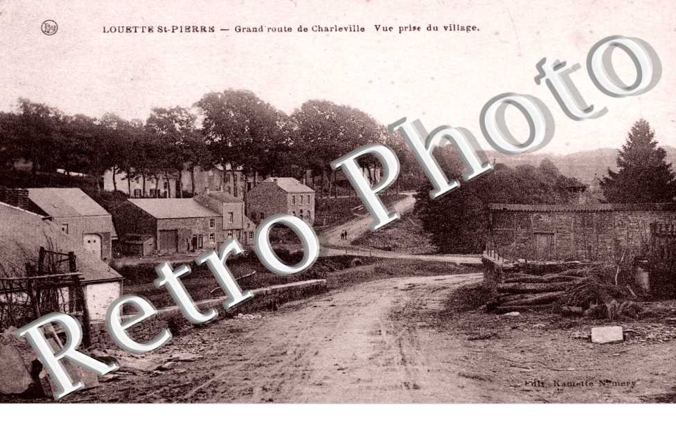 Grande route de Charleville, vue prise du village