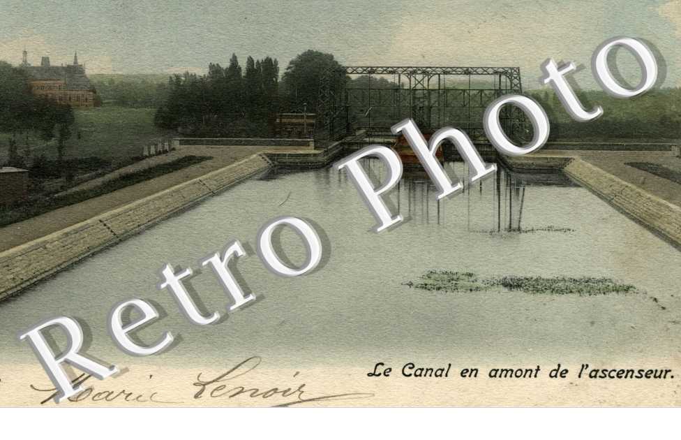 le canal en amont de l'ascenceur