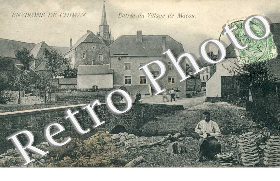 Entree du Village de Macon