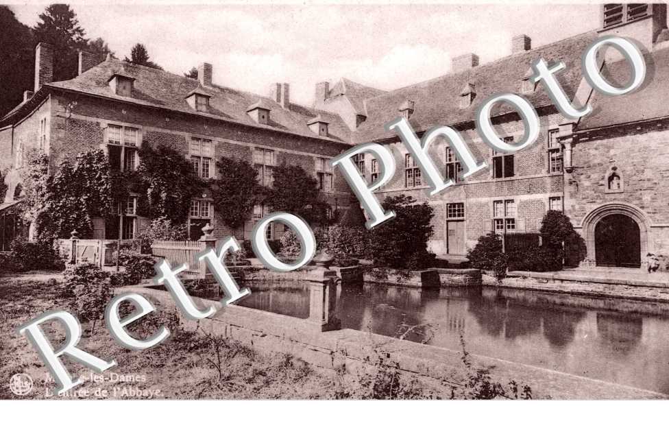 l'entree de l'abbaye