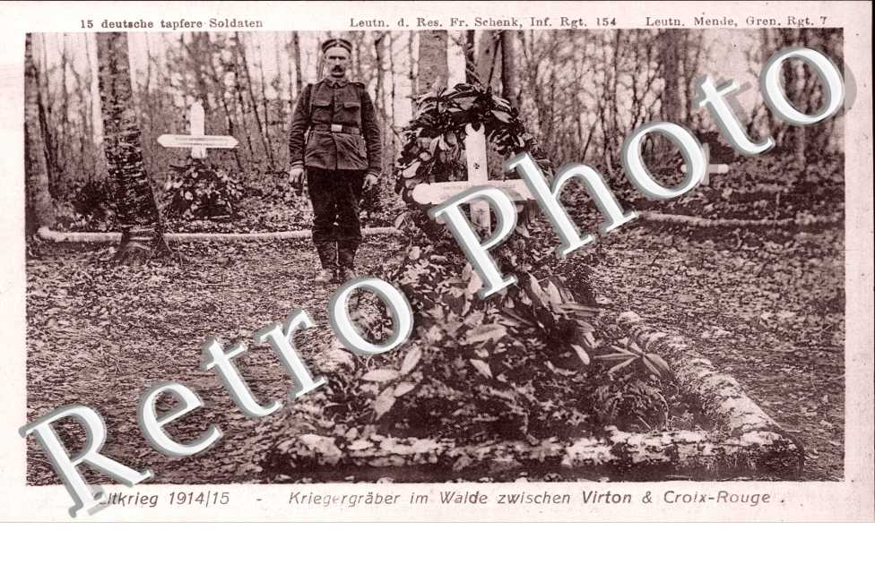 Kriegergraber im Walde 