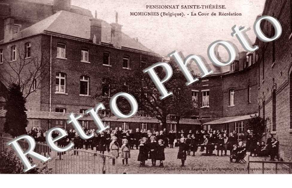 pensionnat Sainte Therese, la cour de recreation