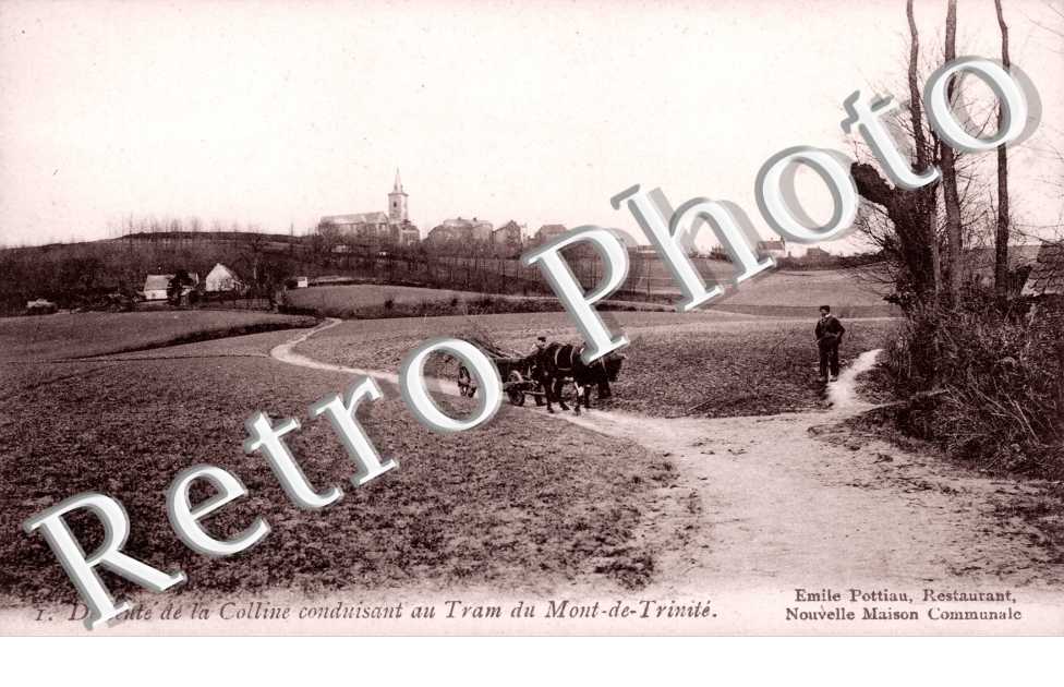 Descente de la Colline conduisant au Tram du Mont-de-Trinite