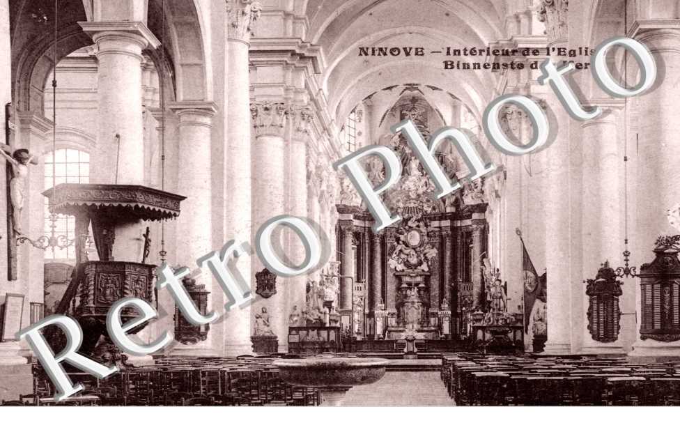 Interieur de l'Eglise