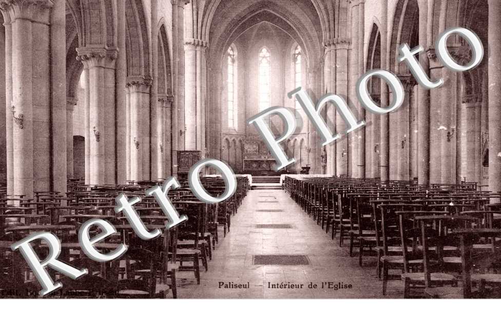 interieur de l'eglise