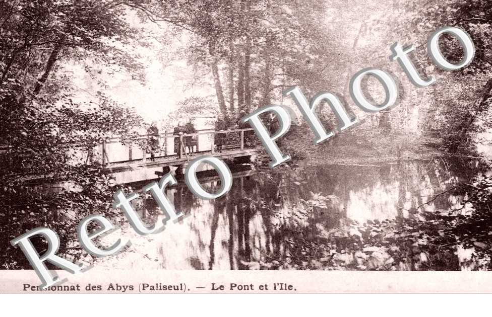 pensionnat des Abys, le pont et l'Ile