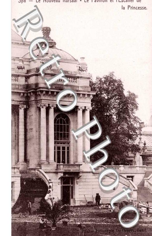 le pavillon et l'escalier de la Princesse