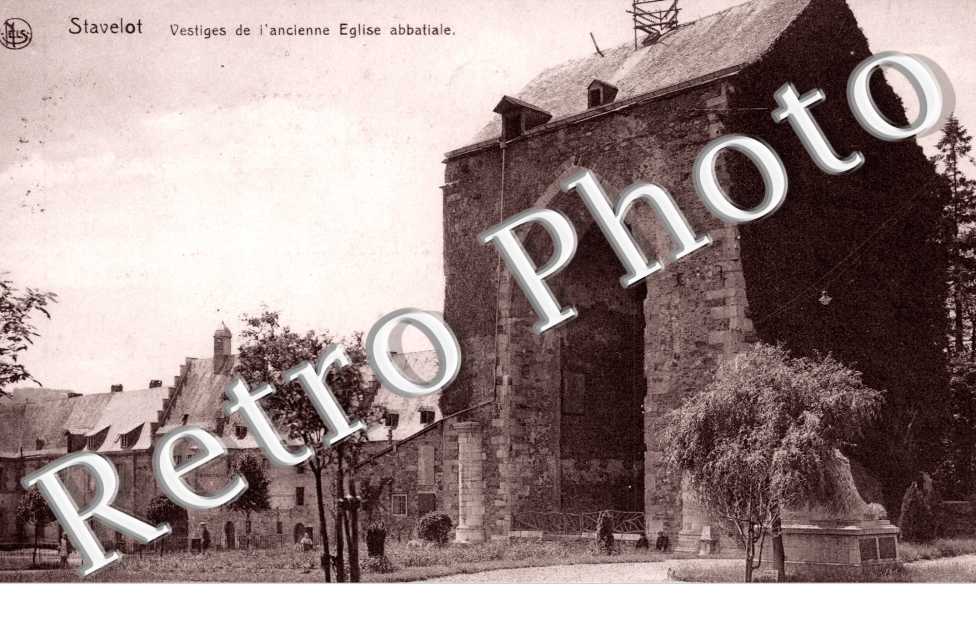 vestiges de l'ancienne eglise abbatiale