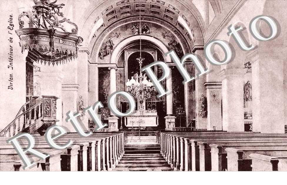 interieur de l'eglise