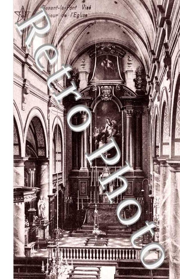 interieur de l'eglise