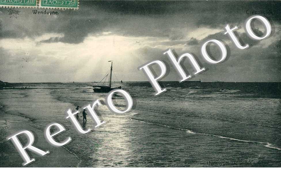 La plage au soleil couchant