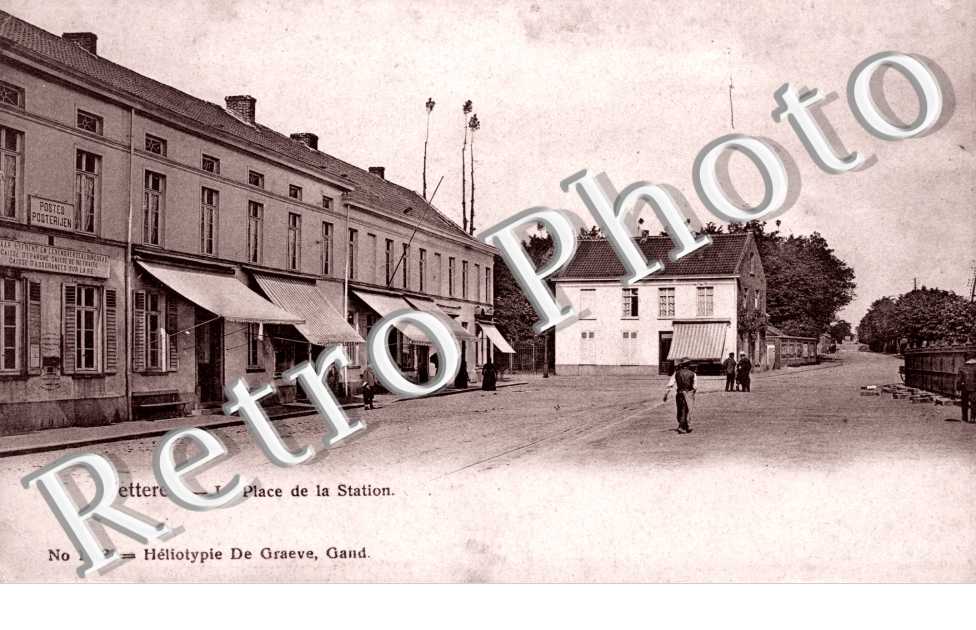 la place et la station