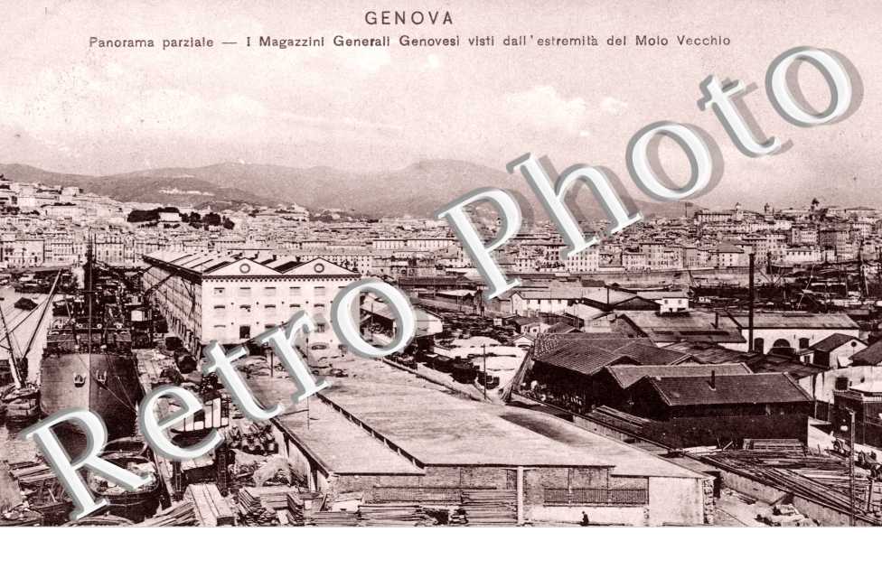 Panorama parziale, I Magazzini Generali Genovesi visti dall' estremita del Molo vecchio