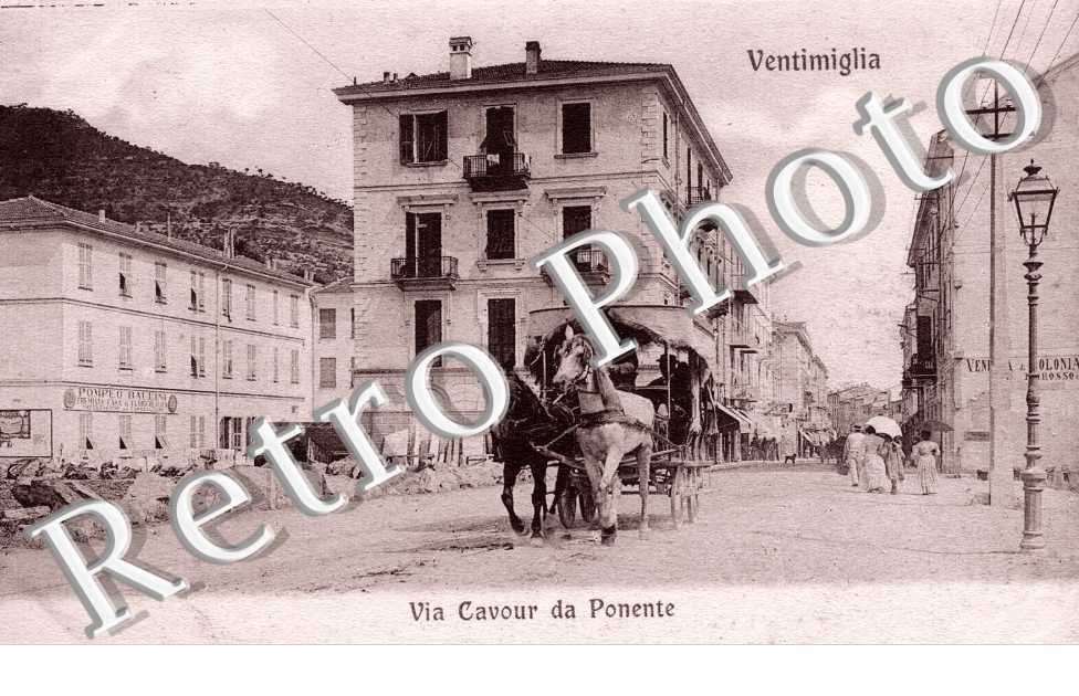 Via Cavour - teatro e citta Alta