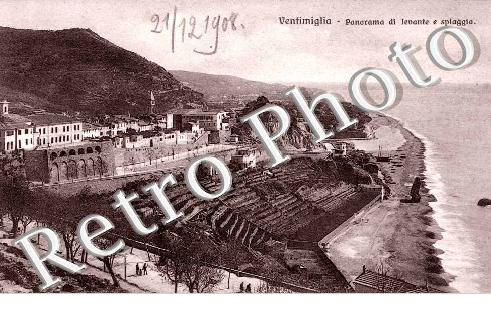 Panorama di Levante e spiaggia
