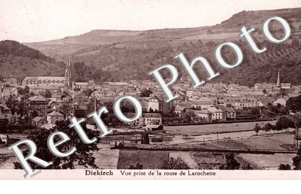 Vue prise de la route de Larochette