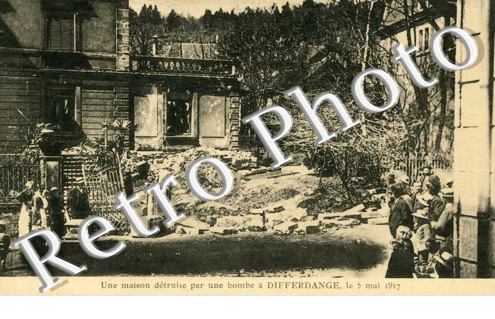Une maison detruite par une bombre le 3 mai 1917