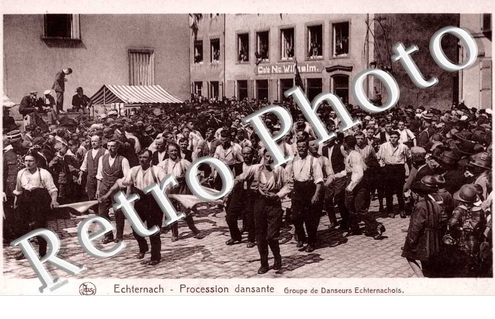 Procession dansante