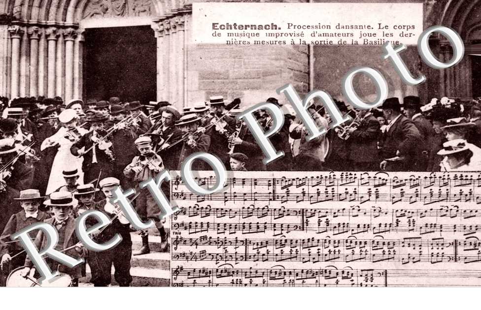 Procession dansante Le corps de musique improvisel