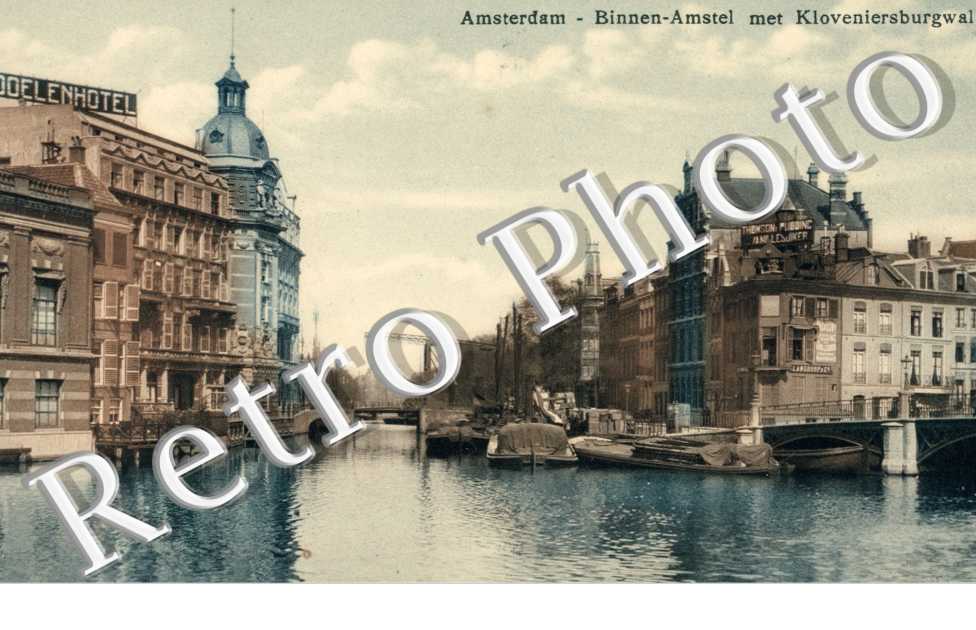 Biennen Amstek met Kloveniersburgwal