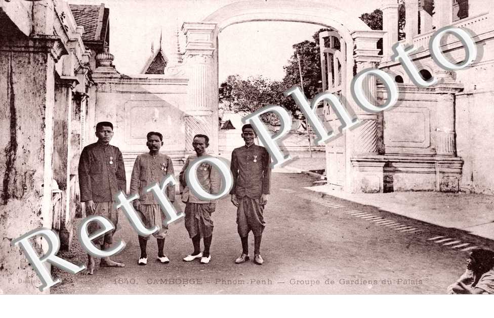 Groupe de Gardiens du palais
