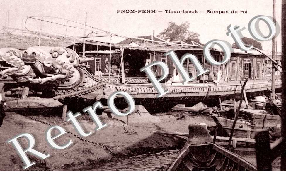 Tinan Bacok, Sampan du Roi