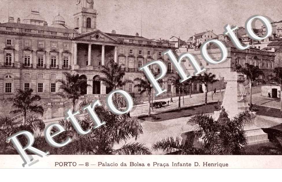 Palacio da Bolsa e Praca Infante D. Henrique