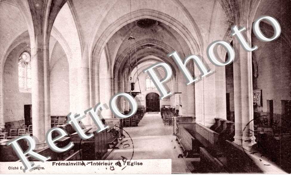 interieur de l'eglise