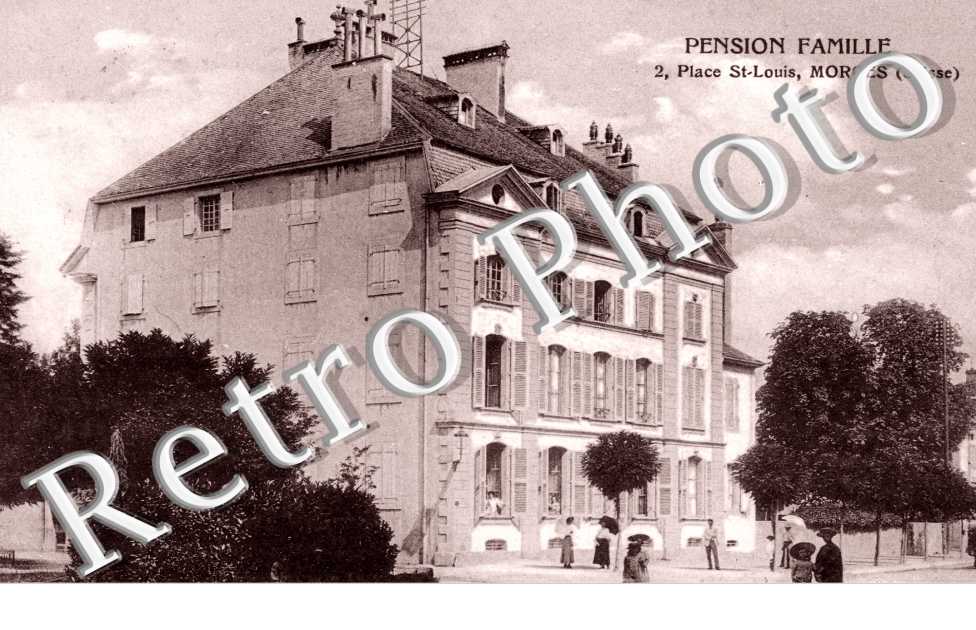 pension famille, 2 Place St. Louis 