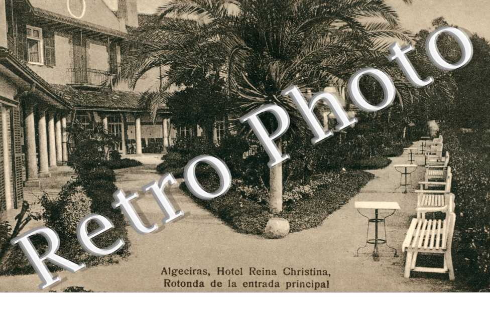 Hotel Reina Crisitina, Rotonda de la entrada principal