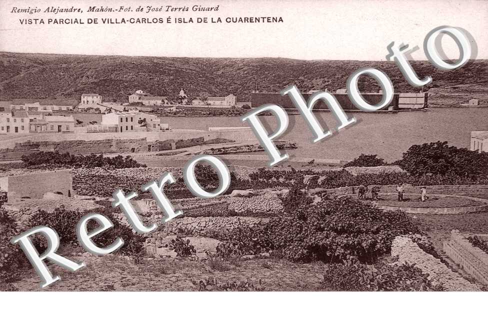 Vista parcial de Villa-Carlos e Isla de la Cuarentena