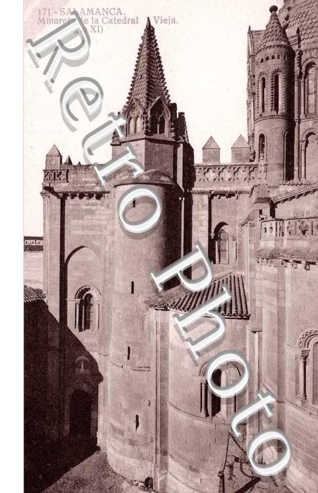 Minarete de la catedral vieja