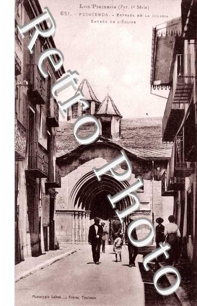 Entrada de la Iglesia