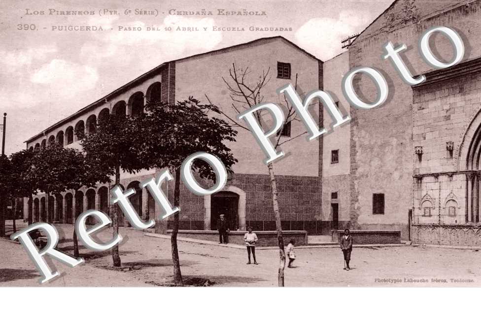 Los Pireneos. Cerdaña Española. Paseo del 10 de abril y escuela graduadas