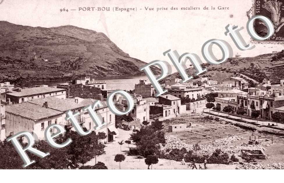 Vue prise des escaliers de la Gare