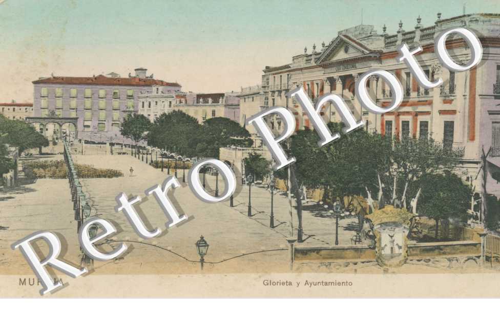 Glorieta y Ayuntamiento