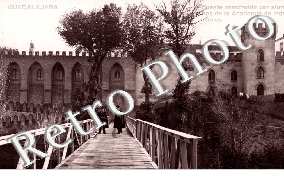 Puente construido por alumenos...