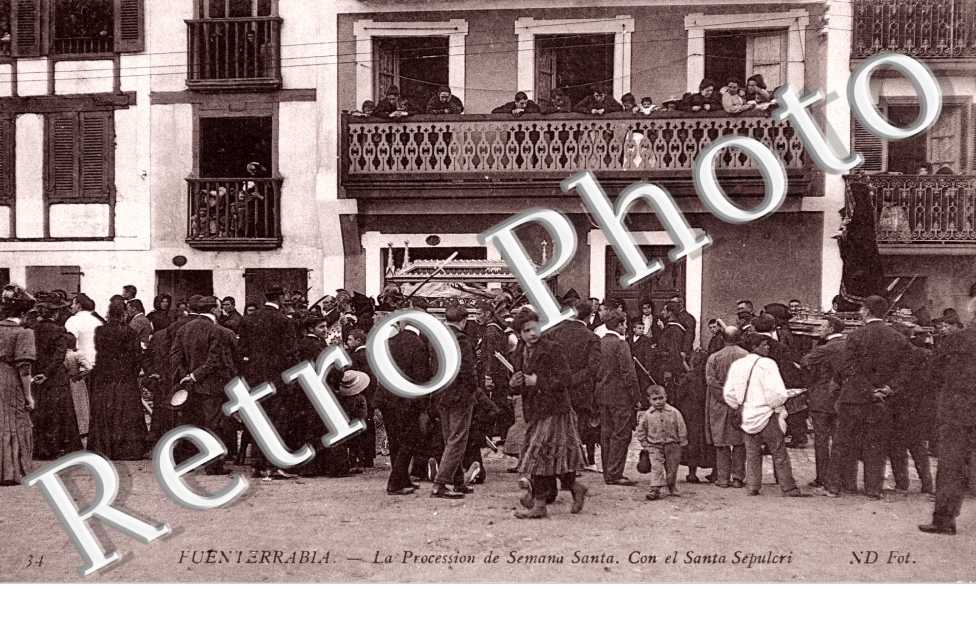 La procession de Semana Santa . Con et Santa Sepulcri