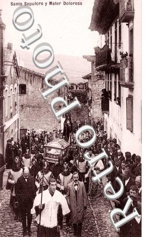 Santo Sepulcro y mater Dolorosa Procession del Viernes Santo