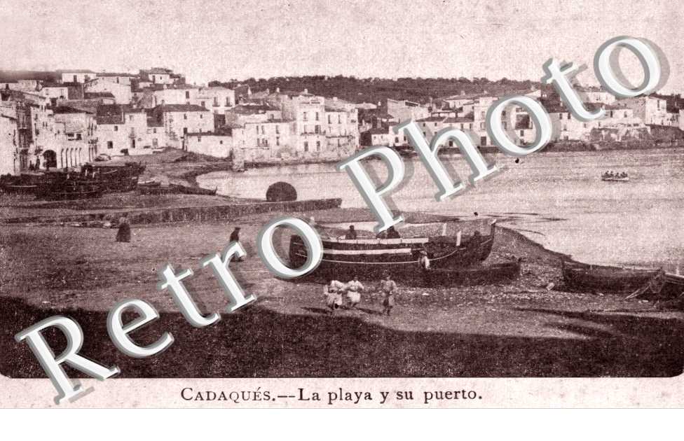la playa y su puerto